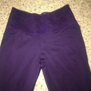 Cute booty lounge leggings!